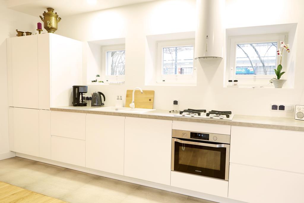 Lovely Lux Garden Flat Near Royal Park Apartment Varşovia Exterior foto
